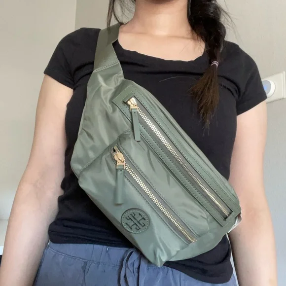 New✨authentic nylon belt bag (green) - Picture 13 of 15